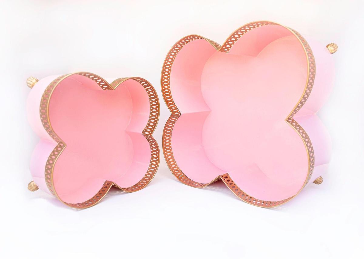 Banded Tole Quatrefoil Planter | Hand-painted Metal Cachepot Planter | Elegant Gold Claw Feet and Gold Banded Detail