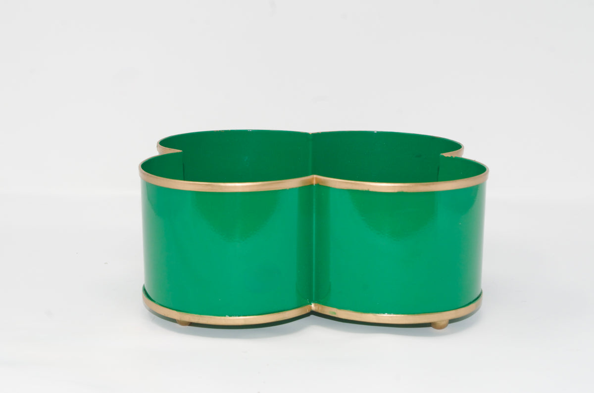 Classic Tole Quatrefoil Planter