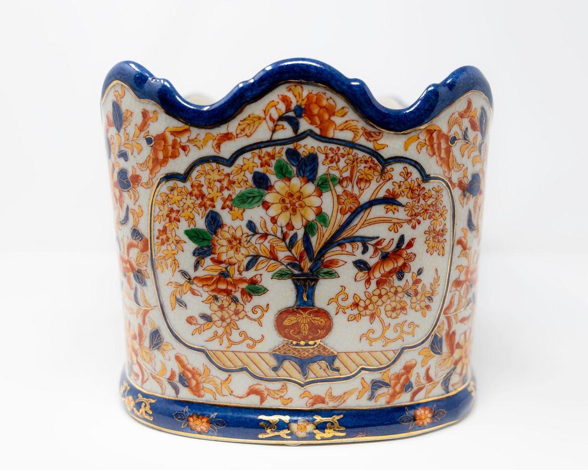 Imari Scalloped Porcelain Footbath Planter