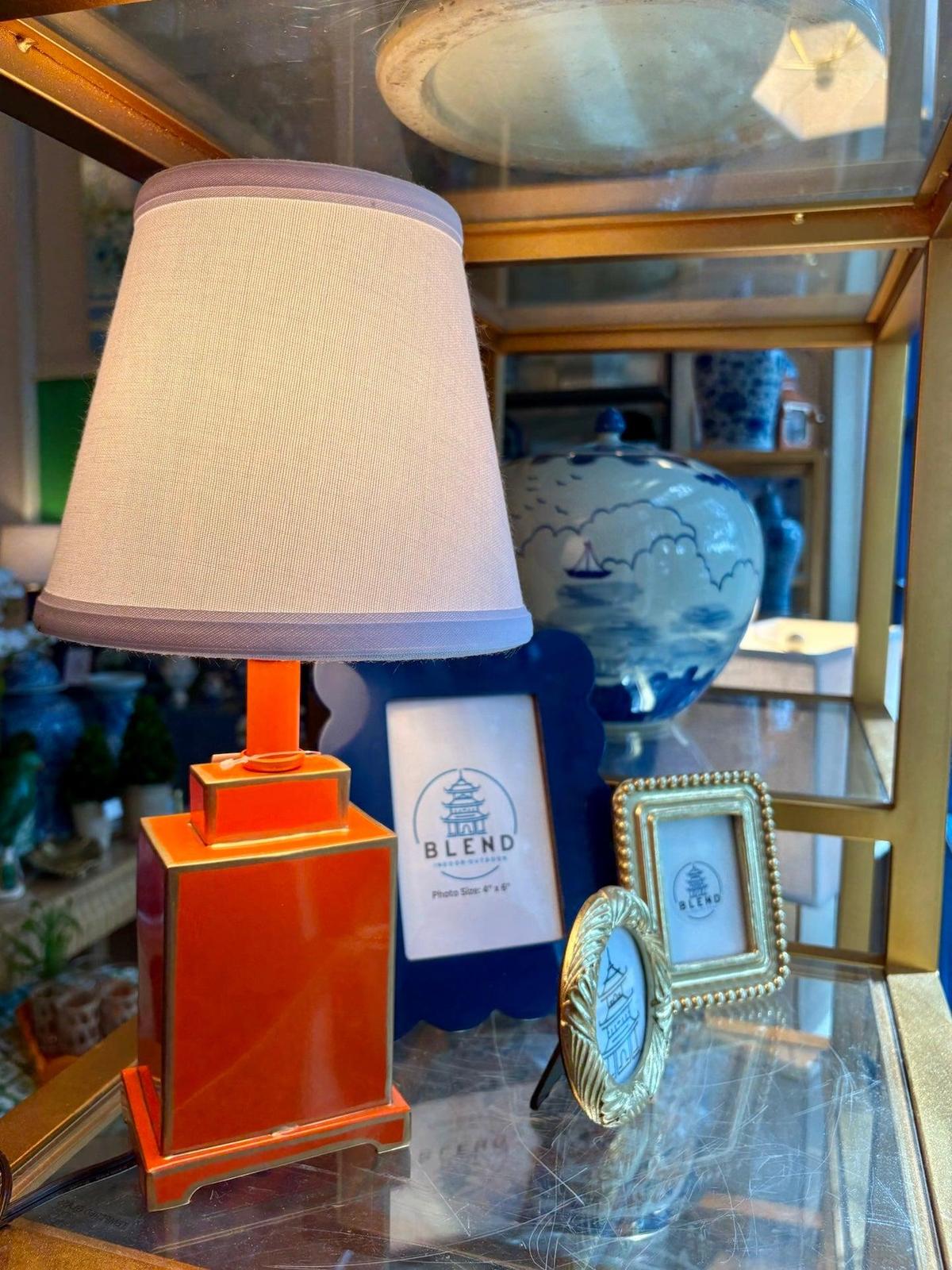 Mini Tole Tea Jar Lamp | Elegant Hand-painted Chinoiserie Bookshelf & Accent Lamp