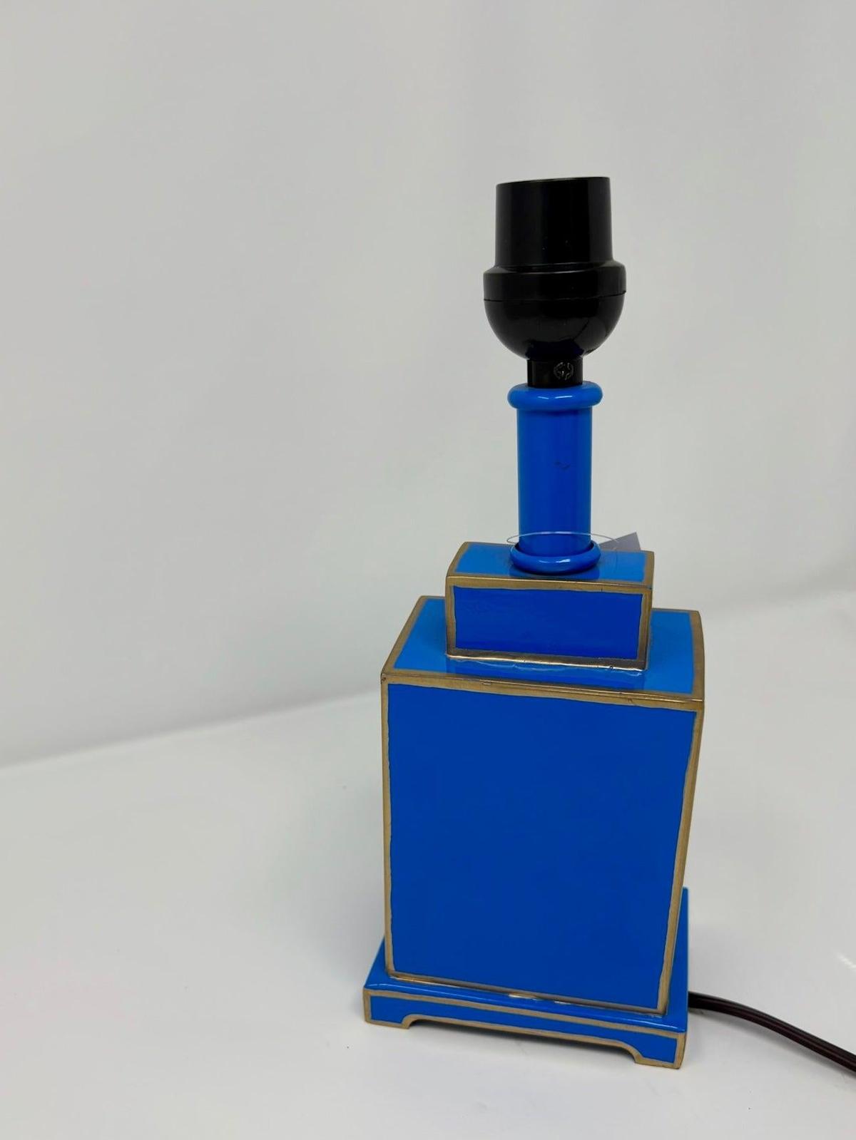 Mini Tole Tea Jar Lamp | Elegant Hand-painted Chinoiserie Bookshelf & Accent Lamp