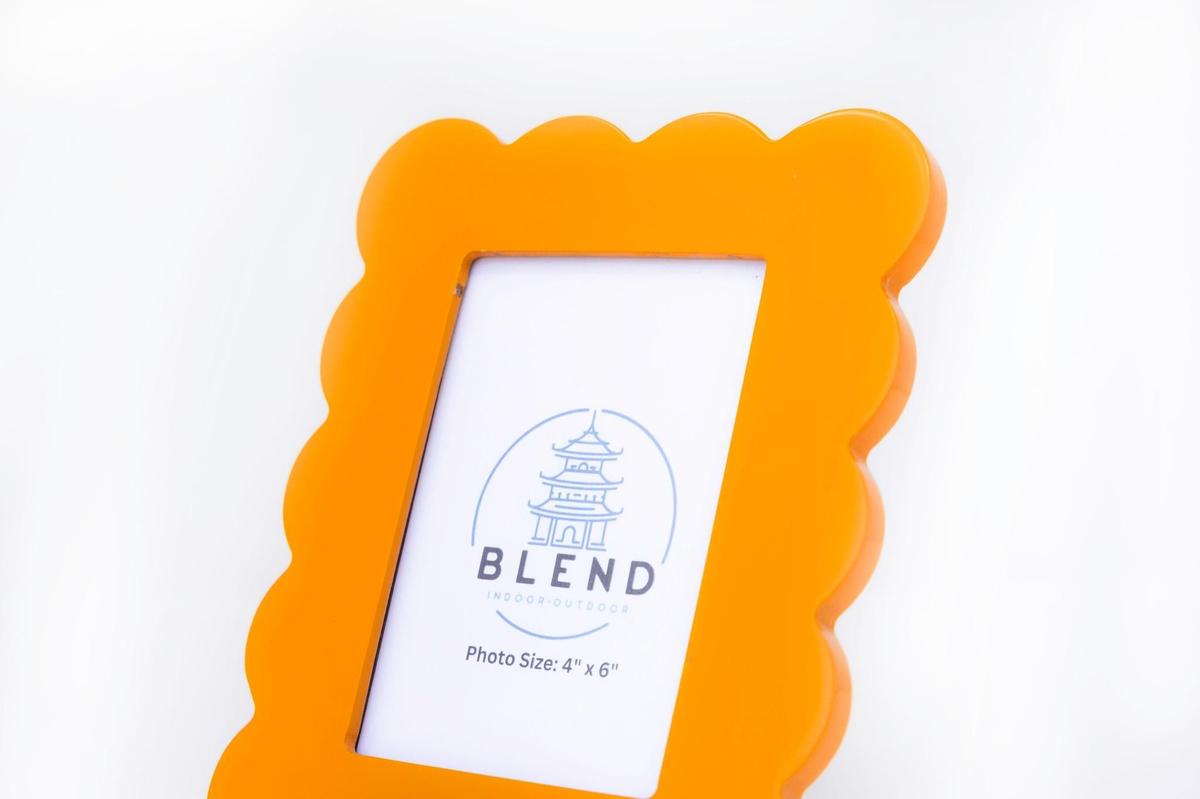 Scalloped Lacquer Photo Frame | 4x6 | 5x7