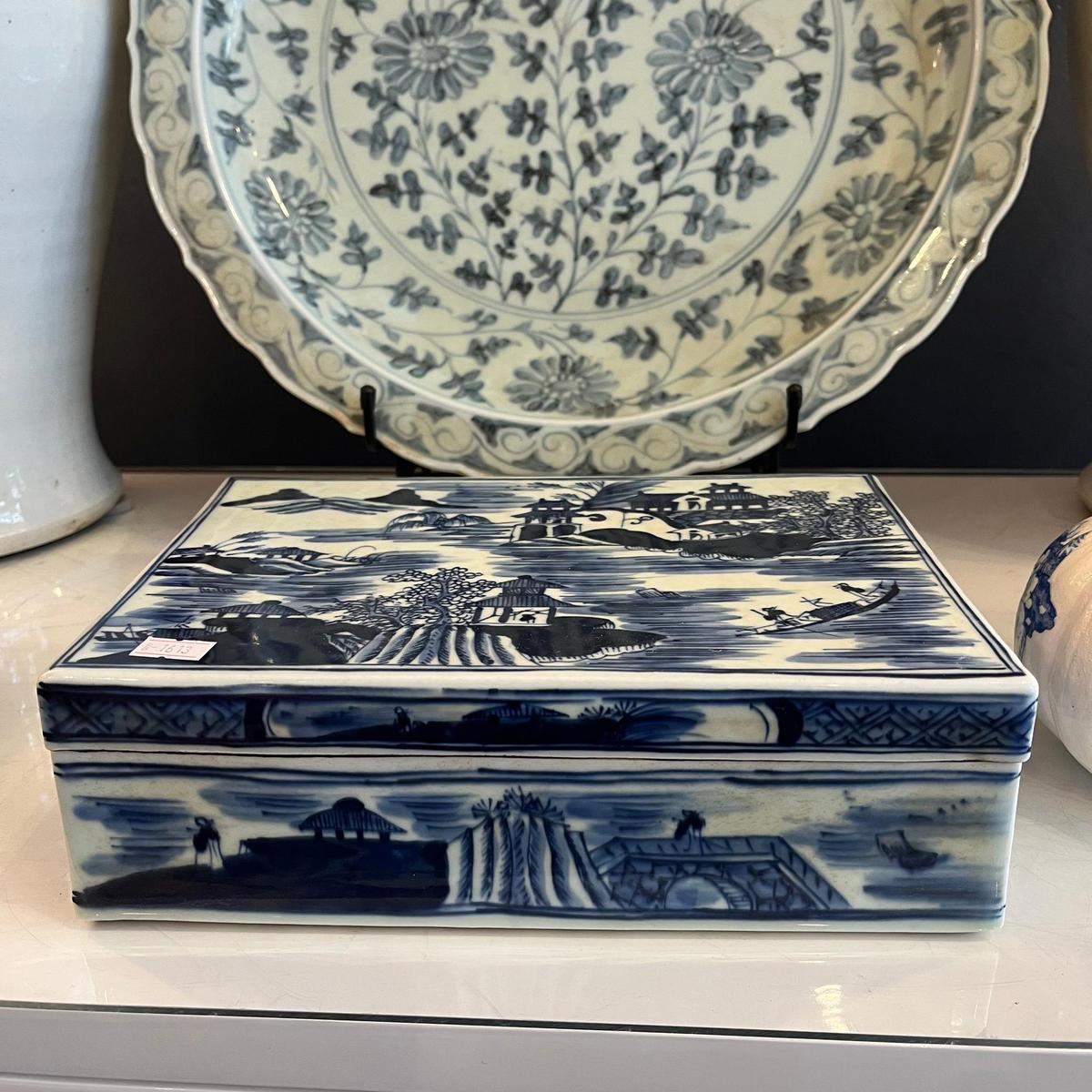 Blue and White Porcelain Landscape Canton Box