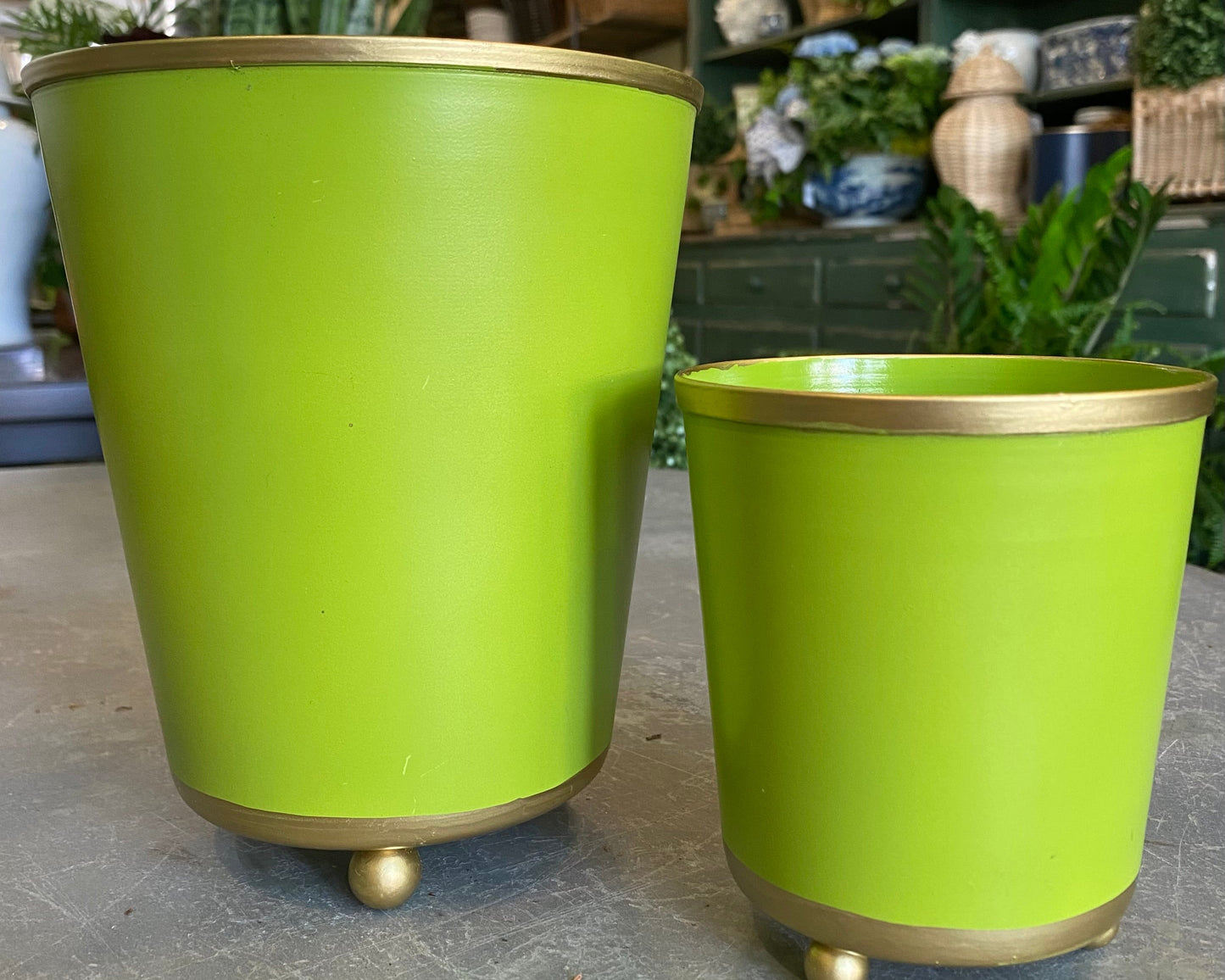 Lime Round Metal Cachepot