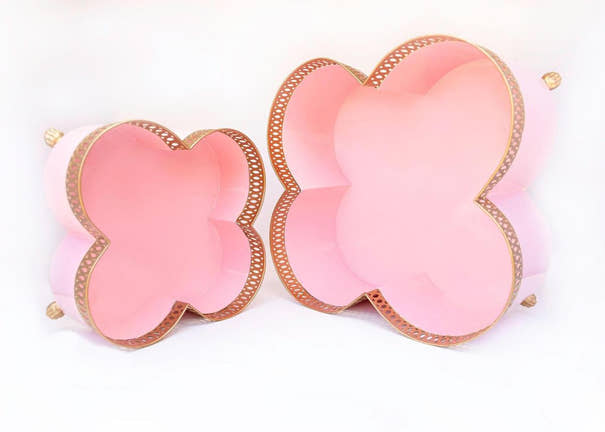 Banded Tole Quatrefoil Planter | Hand-painted Metal Cachepot Planter | Elegant Gold Claw Feet and Gold Banded Detail