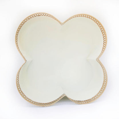 Banded Tole Quatrefoil Planter | Hand-painted Metal Cachepot Planter | Elegant Gold Claw Feet and Gold Banded Detail