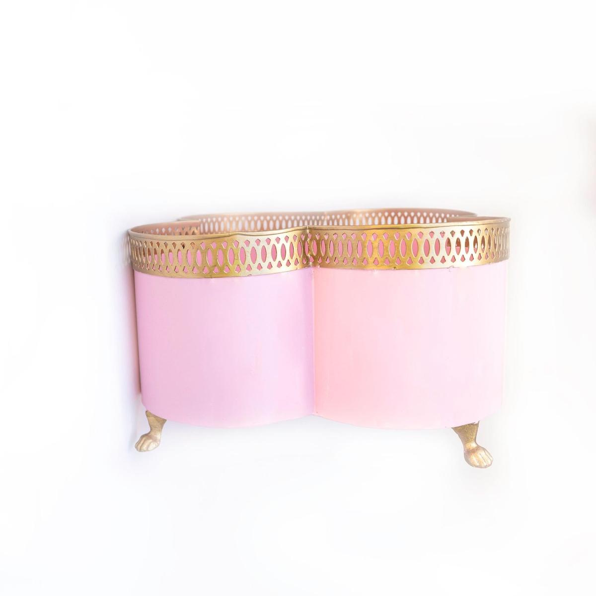 Banded Tole Quatrefoil Planter | Hand-painted Metal Cachepot Planter | Elegant Gold Claw Feet and Gold Banded Detail
