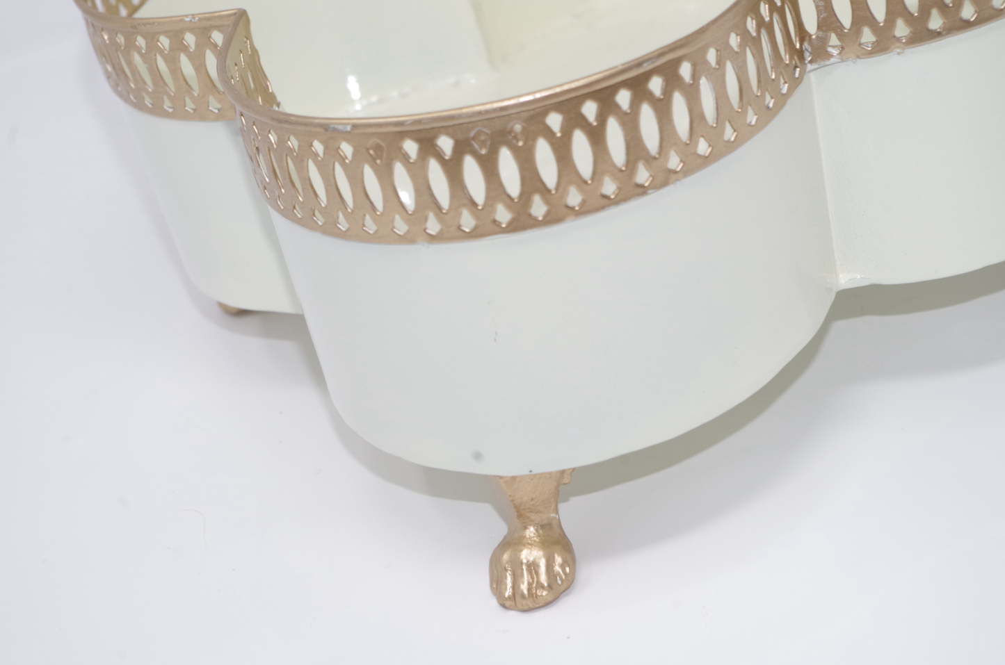 Banded Tole Quatrefoil Planter