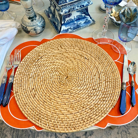Handwoven Rattan Charger Placemat – Classic Natural Tableware for Elegant Dining