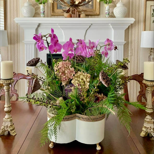 Banded Tole Quatrefoil Planter | Hand-painted Metal Cachepot Planter | Elegant Gold Claw Feet and Gold Banded Detail