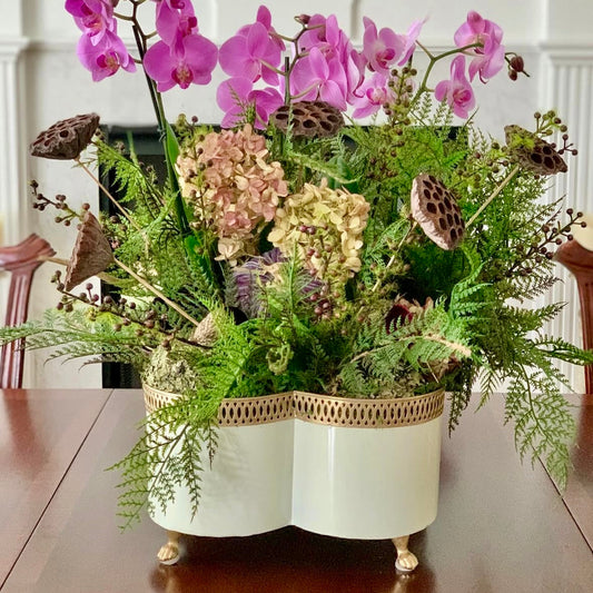 Banded Tole Quatrefoil Planter | Hand-painted Metal Cachepot Planter | Elegant Gold Claw Feet and Gold Banded Detail