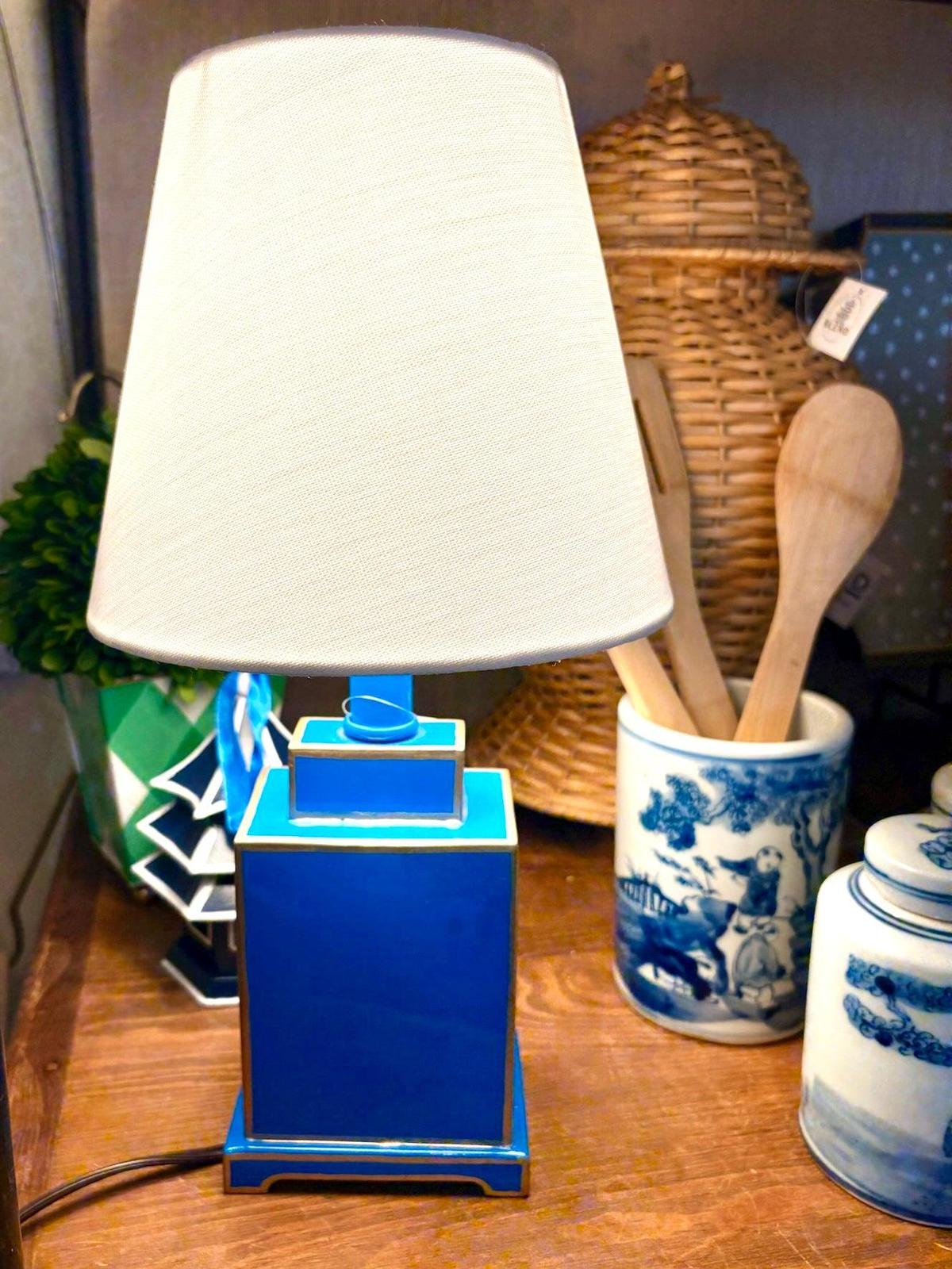 Mini Tole Tea Jar Lamp | Elegant Hand-painted Chinoiserie Bookshelf & Accent Lamp