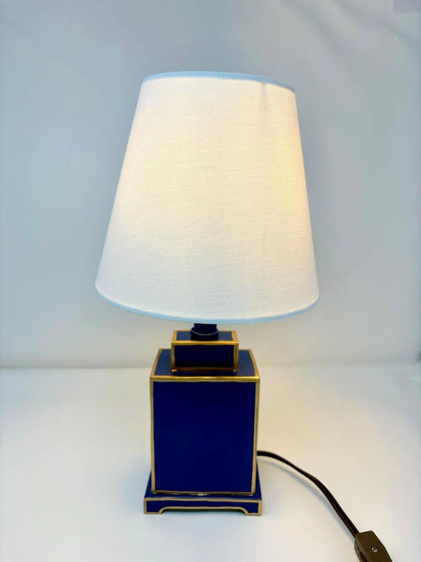 Mini Tole Tea Jar Lamp | Elegant Hand-painted Chinoiserie Bookshelf & Accent Lamp
