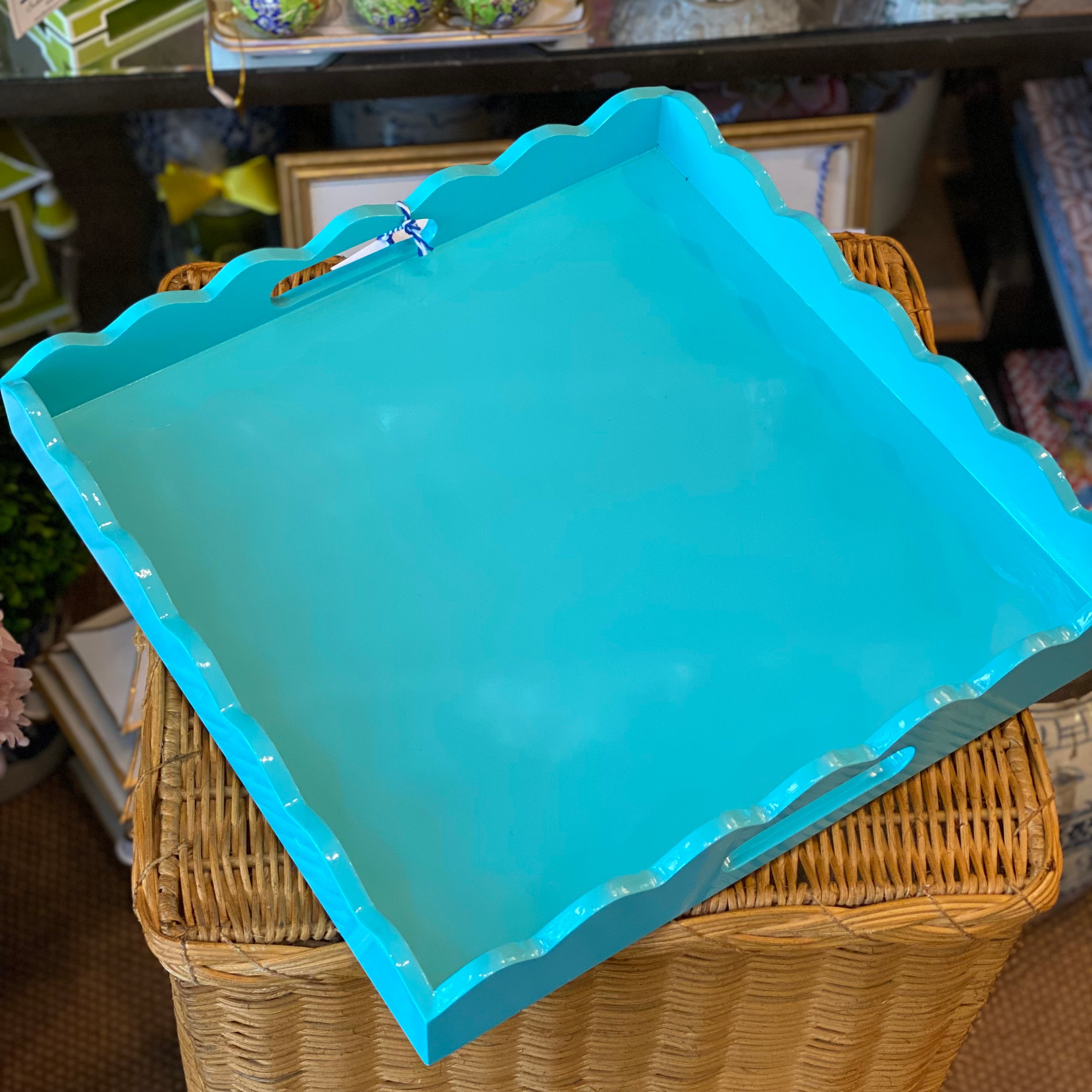 Clearance! Lacquer Tray with Scalloped Trim