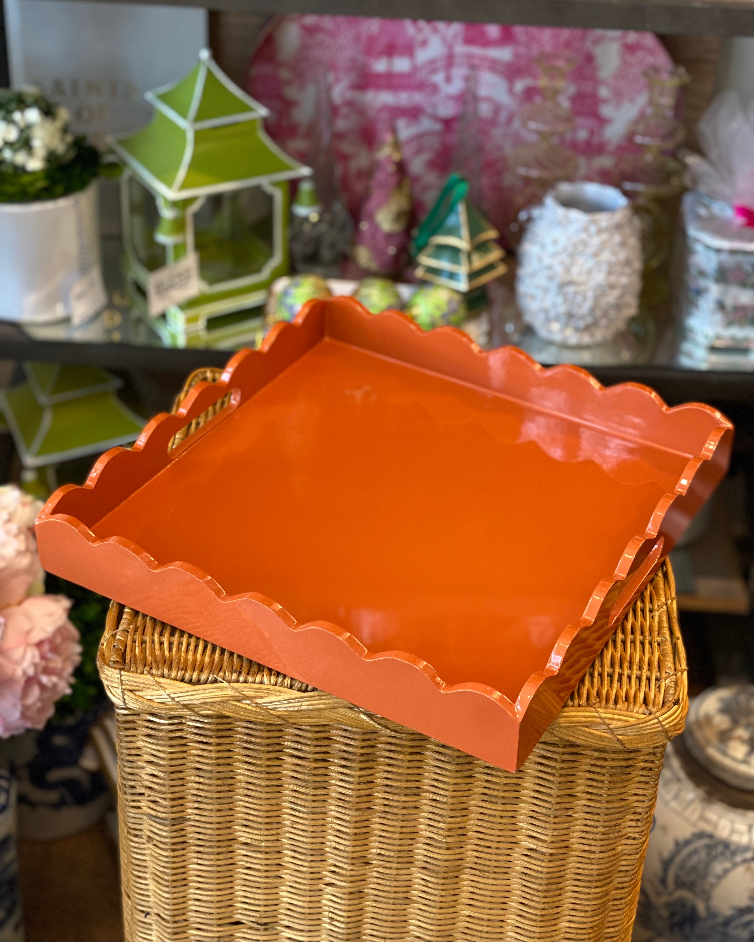 Clearance! Lacquer Tray with Scalloped Trim