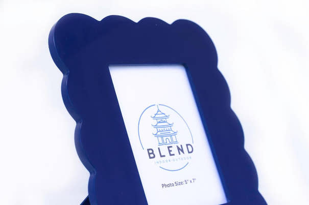 Scalloped Lacquer Photo Frame | 4x6 | 5x7