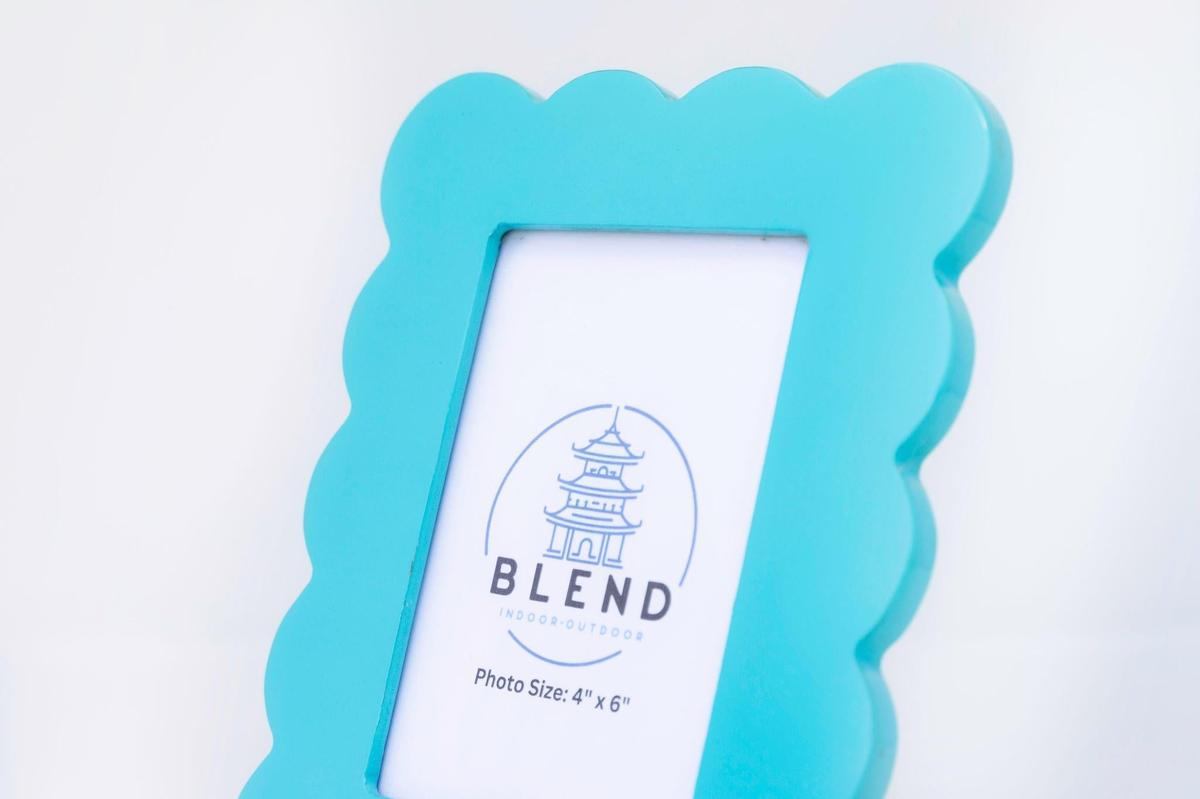 Scalloped Lacquer Photo Frame | 4x6 | 5x7
