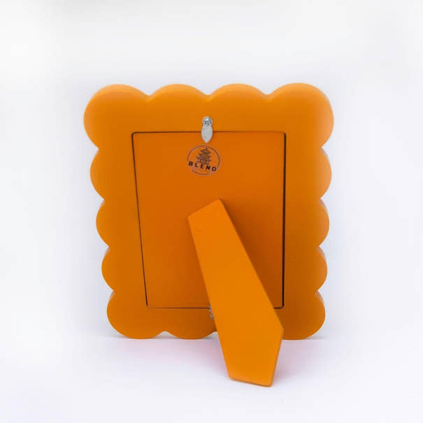 Scalloped Lacquer Photo Frame | 4x6 | 5x7