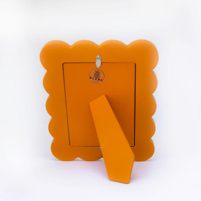 Scalloped Lacquer Photo Frame | 4x6 | 5x7