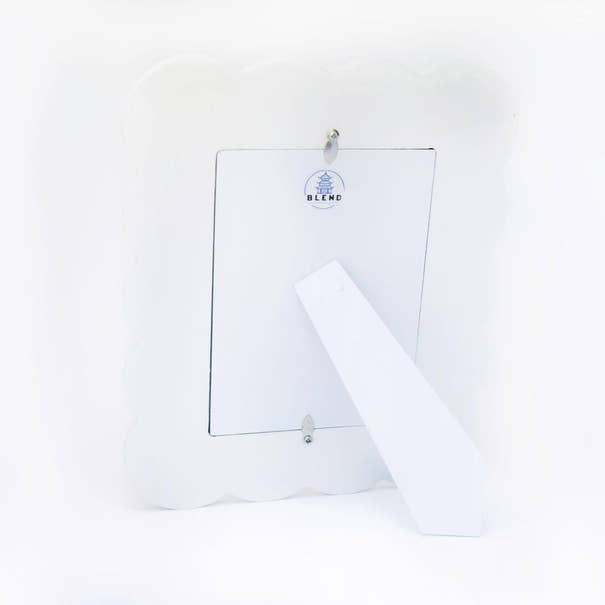 Scalloped Lacquer Photo Frame | 4x6 | 5x7