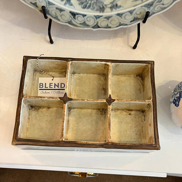 Blue and White Porcelain Landscape Canton Box