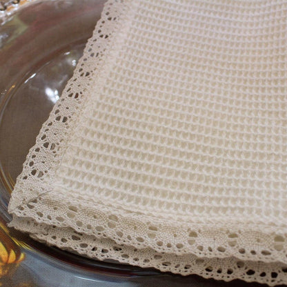 Classic Waffle Table Napkins with Lace Trim | Set of 4