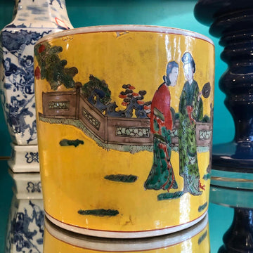 Yellow Porcelain Beaker Pot