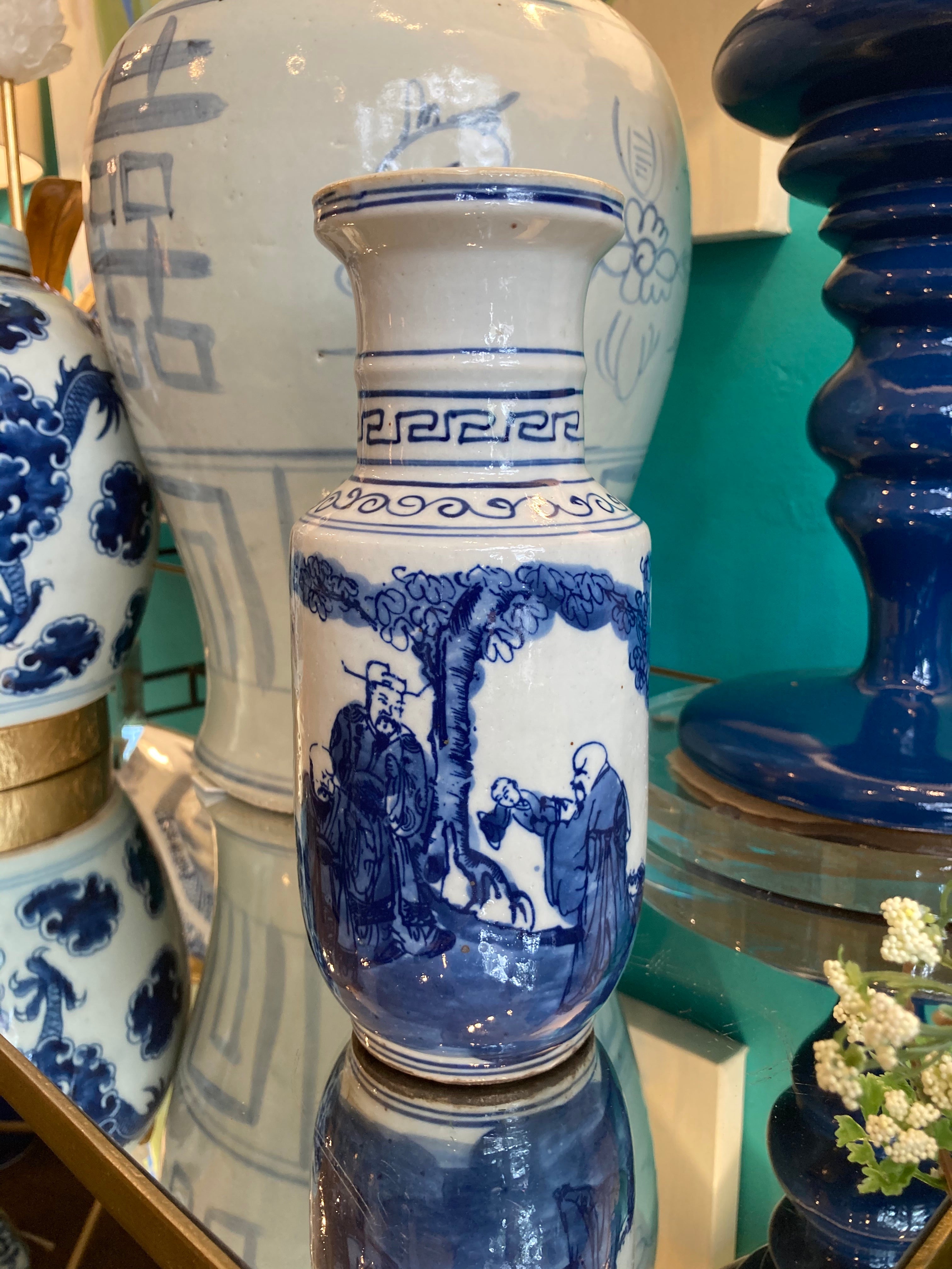 Blue and white vase small