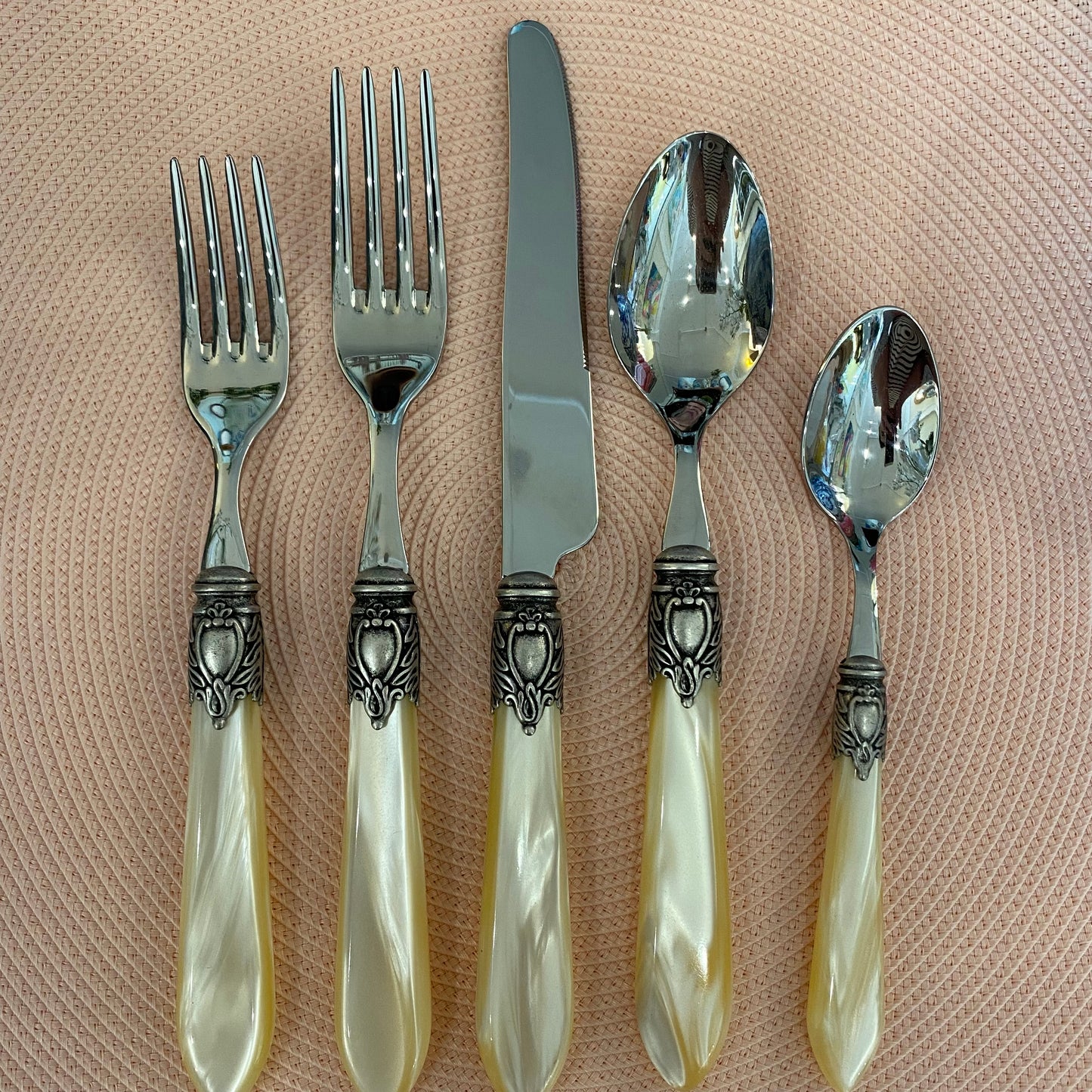 Bugatti Flatware Set